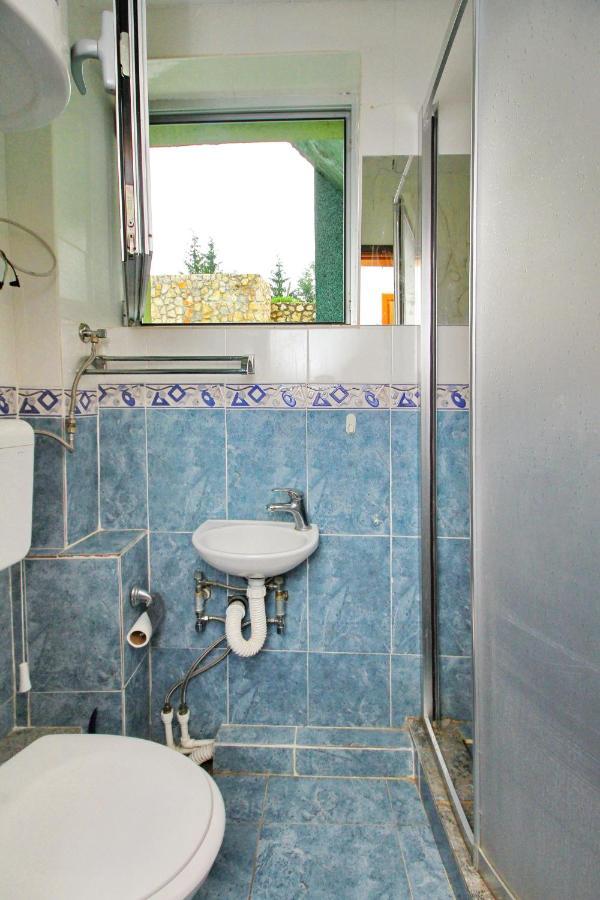 Tara Lake Apartments Jevtici Экстерьер фото