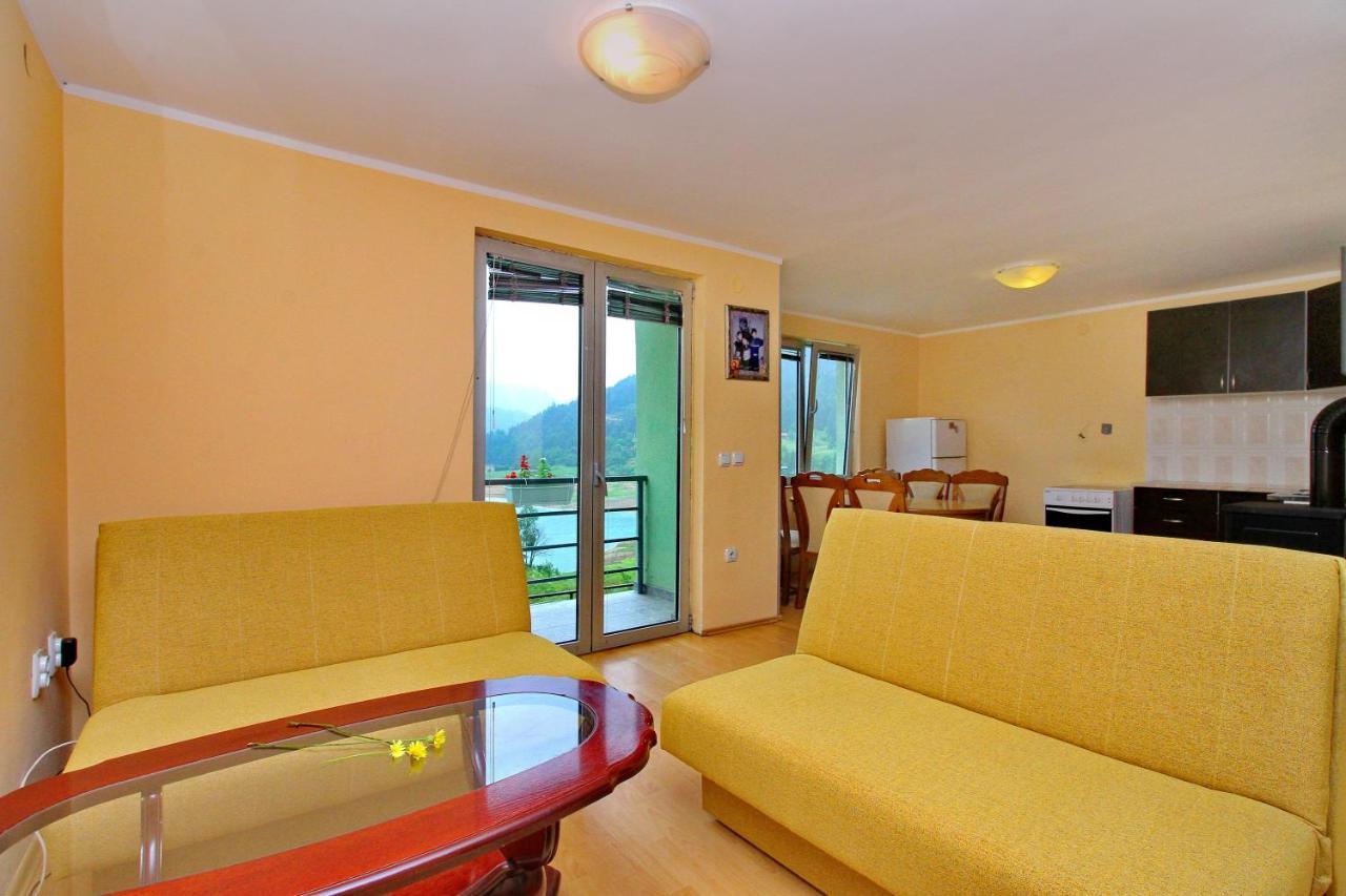 Tara Lake Apartments Jevtici Экстерьер фото