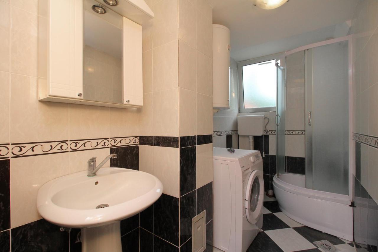 Tara Lake Apartments Jevtici Экстерьер фото